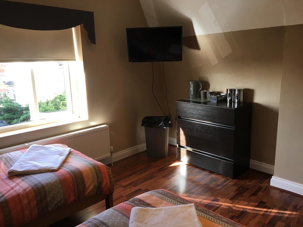 Anfield Accommodation Part Of The Twelfth Man Public House Liverpool Luaran gambar